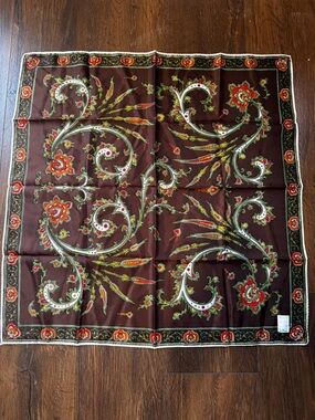 Elegant Floral Paisley Square Scarf - Brown